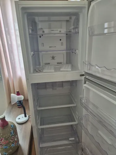 Geladeira Eletrolux 400L- Super Nova.