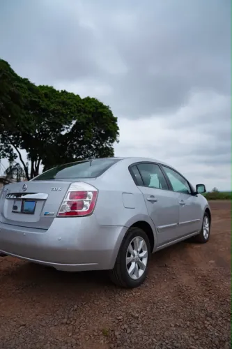 Nissan Sentra S 2.0/ 2.0 Flex Fuel 16V Aut. 2010