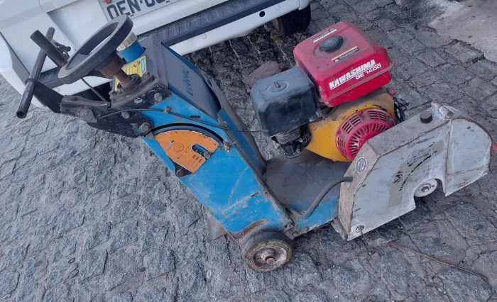 Cortadora de piso e asfalto