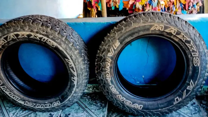 Pneu Maxxis Worm Drive OWL 215/70 R16