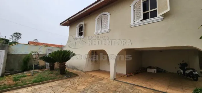 Jardim Aclimação - Sobrado com 04 Dormitórios sendo 03 tipo apartamento e 01 de serviço