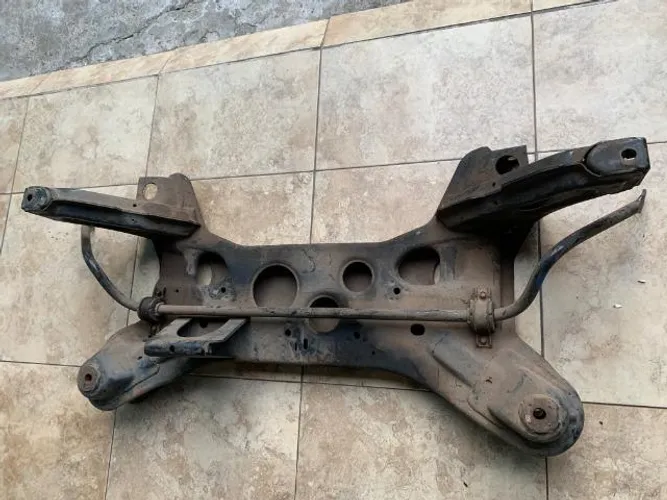 Quadro de suspensao agregado ford transit original