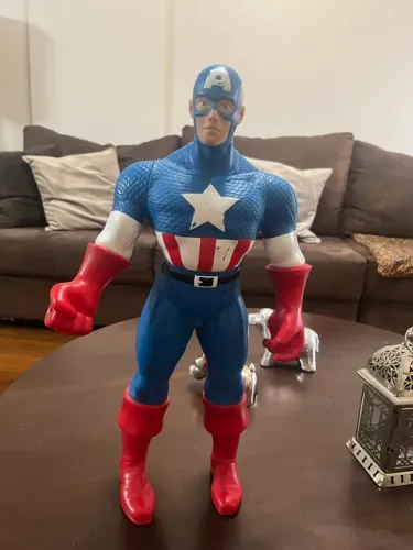 Boneco Capitão América gigante!