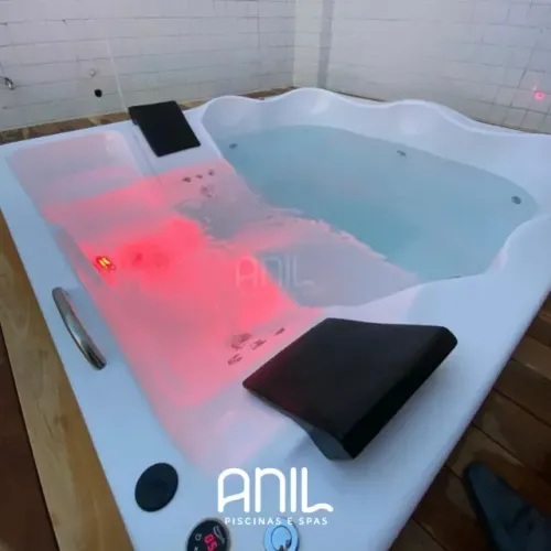 Spa ofurô retangular 7 lugares - 2,4 x 2,2 metros - Promoção