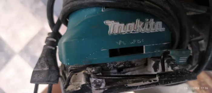 Lixadeira Orbital Makita 220 V- Usada