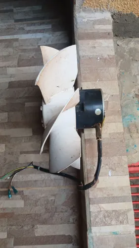 Vendo Motor Ventilador e Hélice, Ar Carrier Barril 9.000Btu's