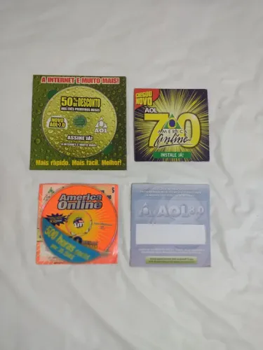 CDs de instalação de internet discada AOL usados 