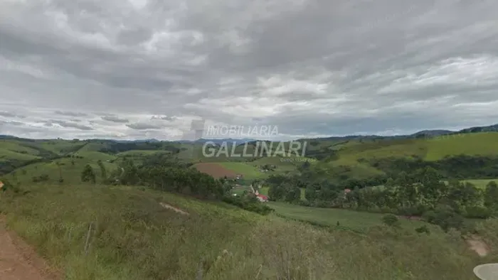 sítio - Santo Antonio de Caldas - Caldas