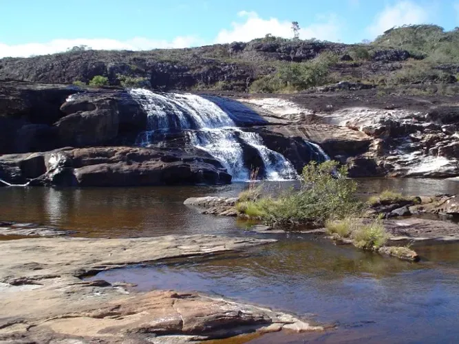Lote maravilhoso, terreno único, região Milho Verde estrada real pra loteamento ou pousada