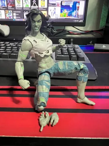 She hulk - marvel legends 