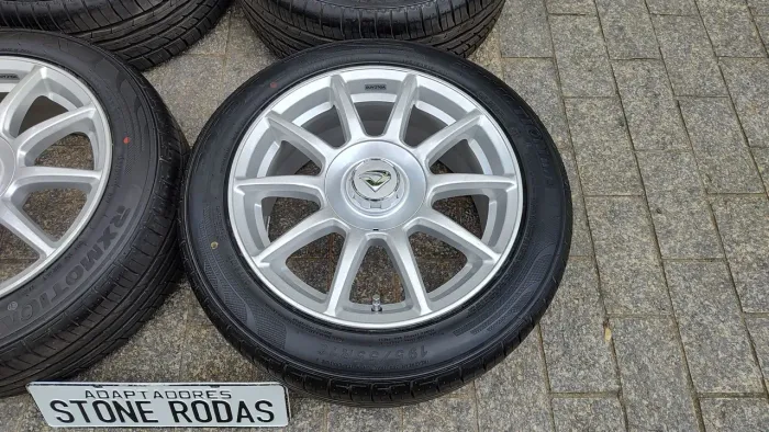 Rodas Volcano Daimler aro 16" 4x100/4x108 com pneus 