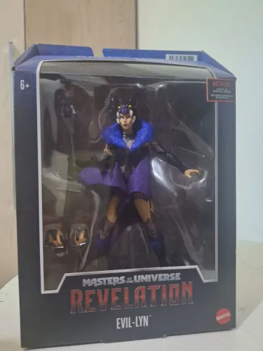 Boneco Evil-Lyn Masters of the Universe Revelation