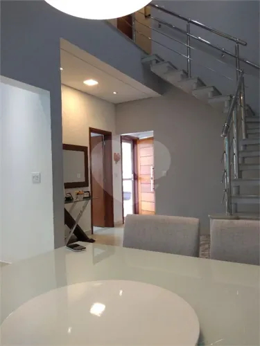 Casa à venda com 4 quartos, sendo 1 suíte, no condomínio Terras de São Francisco, Sorocaba