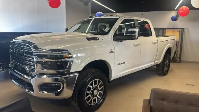 Ram 3500 Limited Longhorn 6.7 TB CD Diesel 2026