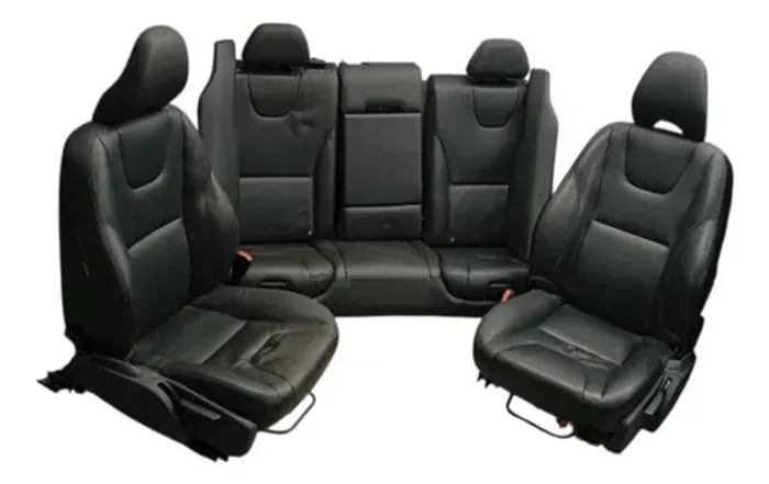 Bancos Dianteiros e Traseiros Volvo XC60 T5 2.0 2015 2016 Cor Preta