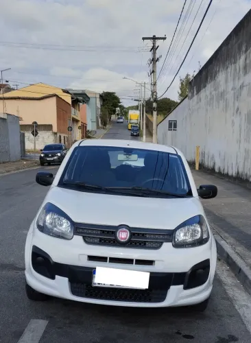 Fiat Uno Attractive 1.0 EVO Fire Flex 8V 5P 2021