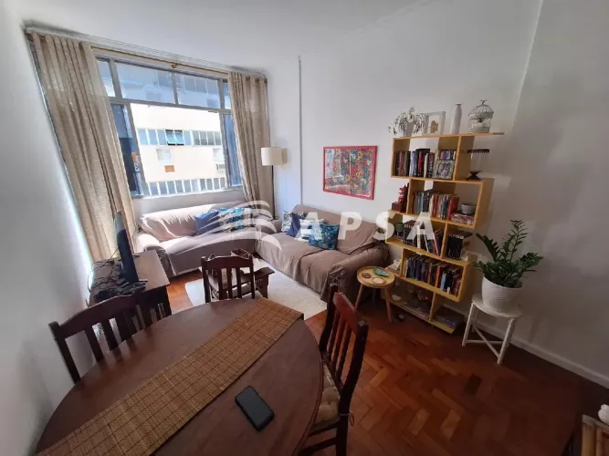 EM MEIO AO CHARME DE BOTAFOGO, ENCONTRA-SE UM LINDO APARTAMENTO DE 78M², PERFEITO PARA QUE