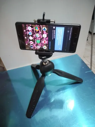Mini Tripé Yunteng para Celular - Estabilidade e Praticidade