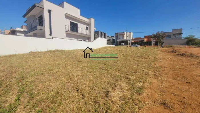 LOTE DE TERRENO DE 300m2 NO CONDOMINIO GRAN VILLE SÃO VENANCIO, ITUPEVA SP.