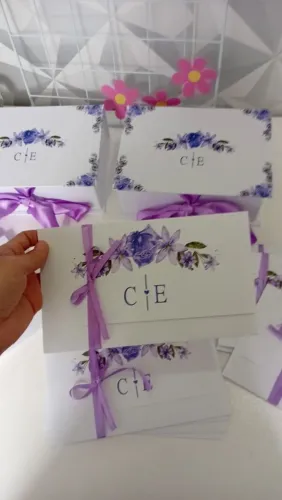 Convites de casamento personalizados