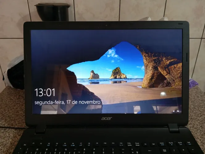 Notebook Acer Aspire ES1-531