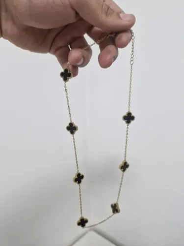 Colar Dourado com Trevos Pretos (Inspirado VCA)