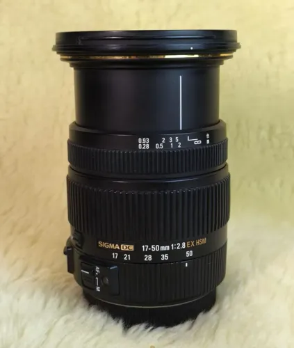 Lente Sigma 17-50mm f/2.8 EX DC HSM para Câmeras DSLR