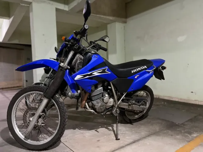 Vende-se XR TORNADO 250.