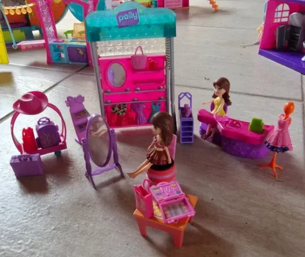 Boneca Polly Pocket - Playset lojinha com Bonecas e muitos acessórios