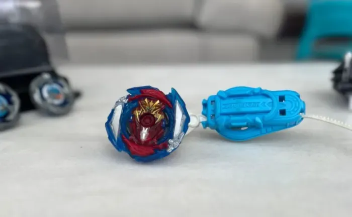 Beyblade Burst - Infinite Achilles - Hasbro