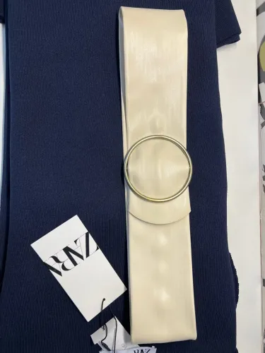 Cinto Feminino Zara com Fivela Redonda