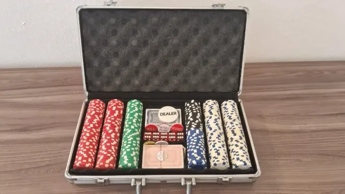 Kit de Pôquer Completo com Maleta - 280 Fichas + Baralho