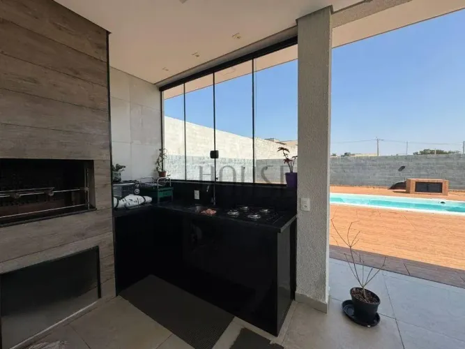 Casa com 3 quartos à venda, 238 m² - Condomínio Village Ipanema - Araçoiaba da Serra/SP