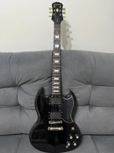 Guitarra Epiphone SG G400 Pro com EMG 81-85