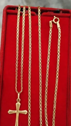 Cordão de ouro 18k 750, modelo feito em fábrica vendo ou troco valor negociável r$ 6.500