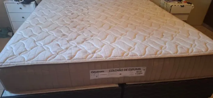 *Oportunidade* Cama SuperKing