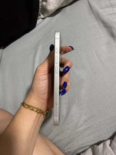 iPhone 16 93%