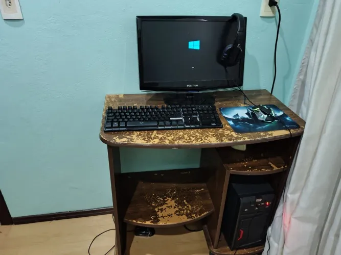 Pc top troco por iPhone ou motinha eletrica 