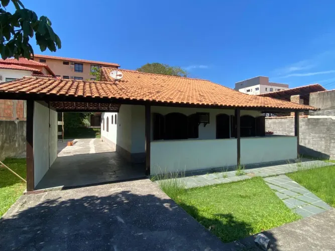 Casa Independente a 150 metros da praia de Itaúna
