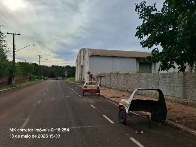 Terreno de 293,00 m2 em Jataizinho, próximo a praça central e Igreja Matriz de Jataizinho.