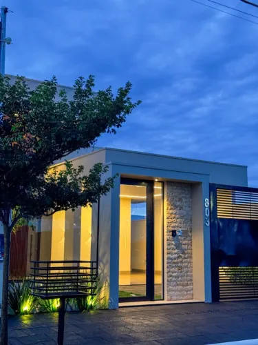 Casa a Venda Jardim Europa, 3 quartos sendo uma suite, 155m de area construida.