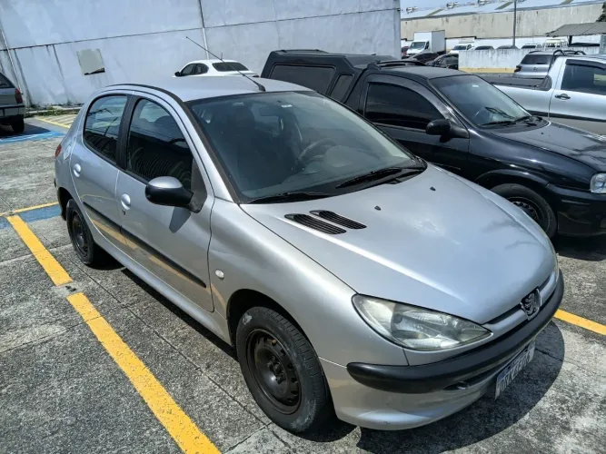 Peugeot 206 Presence 1.4/ 1.4 Flex 8V 5P 2006