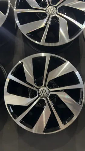 Rodas 15 polo Fox Virtus 