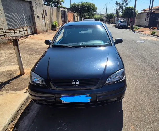 Chevrolet Astra 2.0/ CD/ GLS 2.0 MPFI 16V 3P 1999