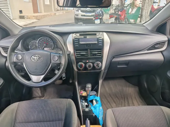 Toyota Yaris XL Sedan 1.5 Flex 16V 4P Aut. 2019