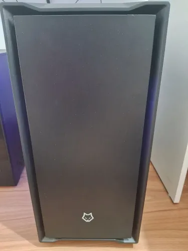 Computador (Apenas CPU) pronta para receber placa de vídeo mais potente