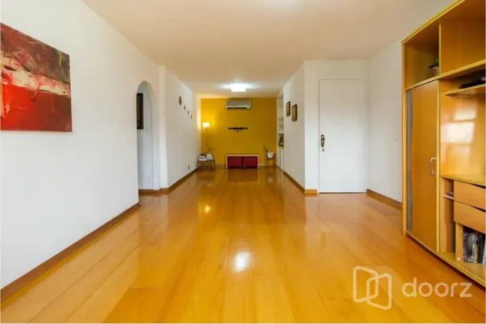 Imóvel na Irmãos Karmam com 3 dormitórios e 141m²