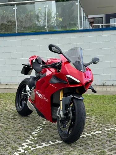 Ducati Panigale V4S 2021 | 13 mil km | Recém-revisada na Ducati