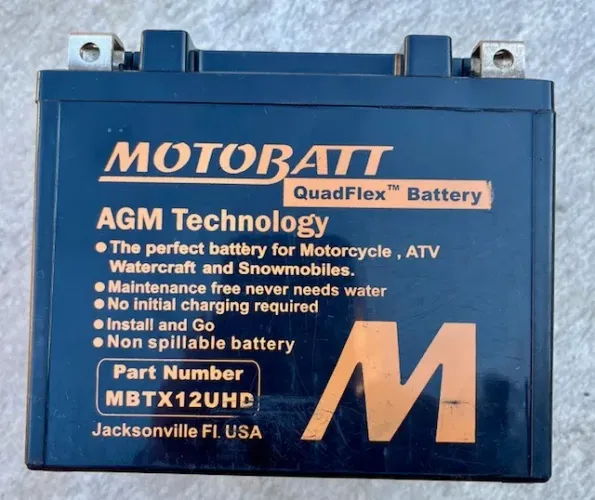 Vendo BATERIA marca Motobatt modelo mtbx12uhd - não usada! (ler anuncio)