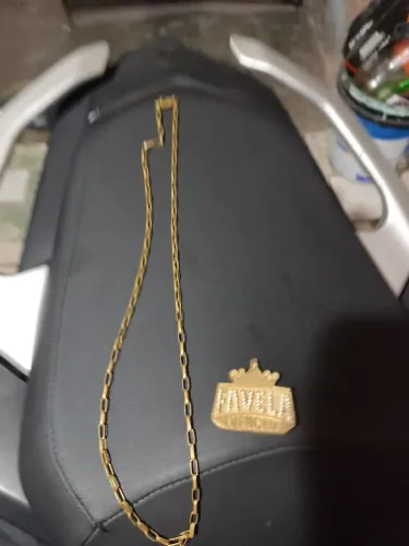 Vendo uma corrente moeda antiga
